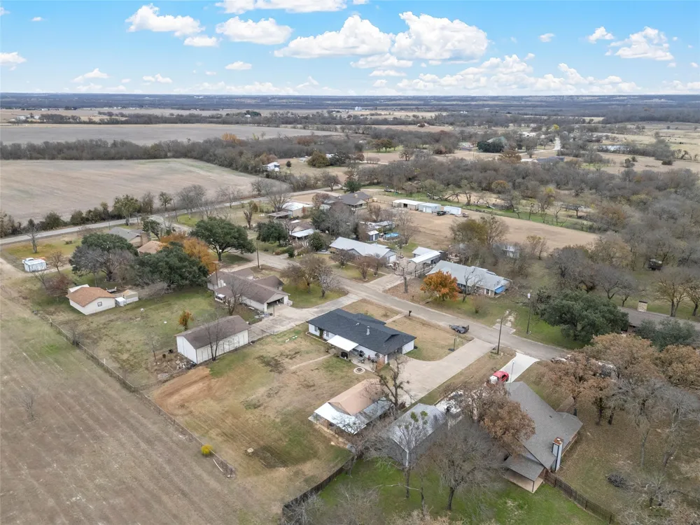 107 Woody Ray Drive Elm Mott, TX 76640