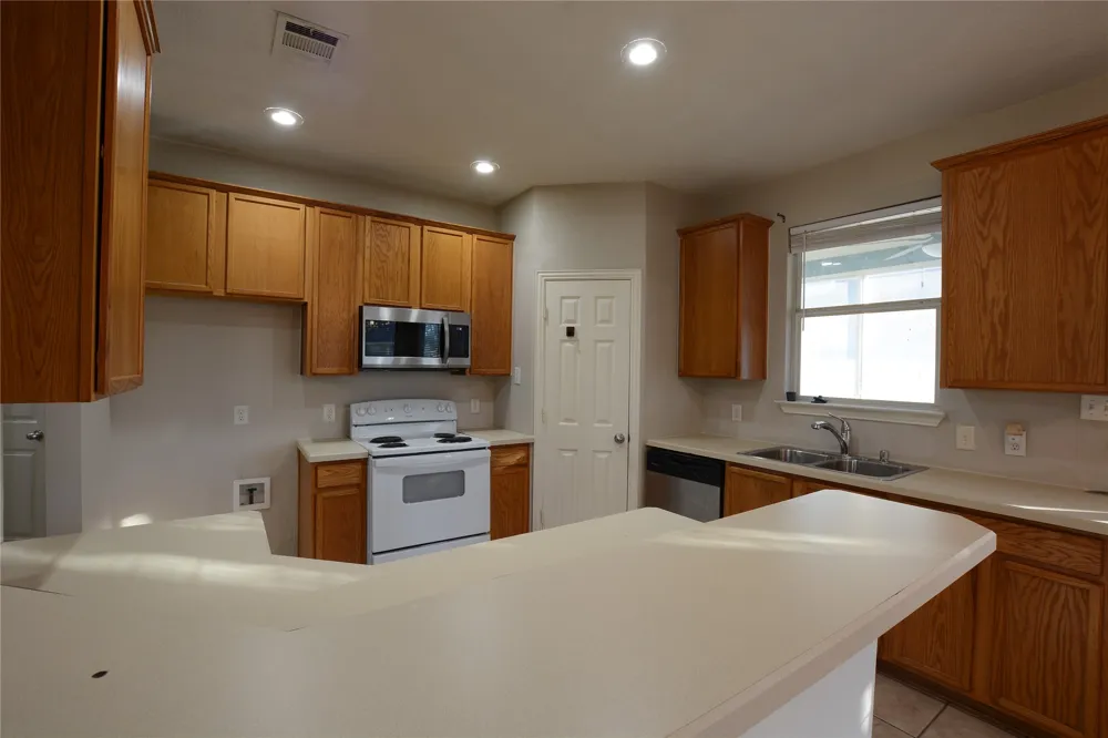 1400 Oakcrest Drive Providence Village, TX 76227