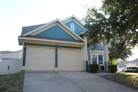 1400 Oakcrest Drive