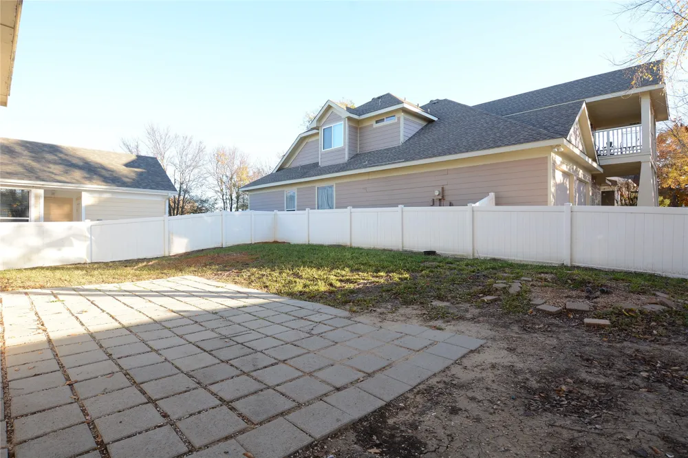 1400 Oakcrest Drive Providence Village, TX 76227