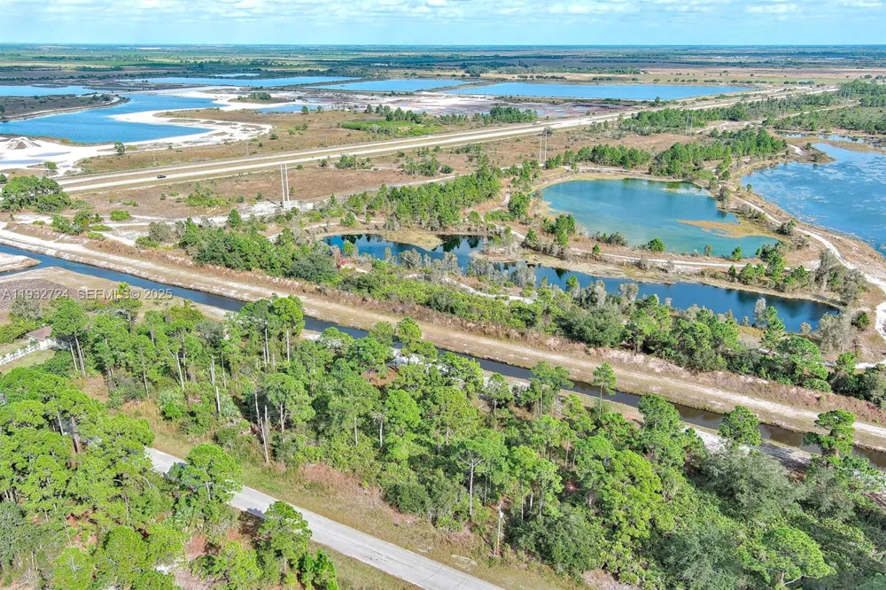 1261 NAPLES AVE S Fort Myers, FL 33913