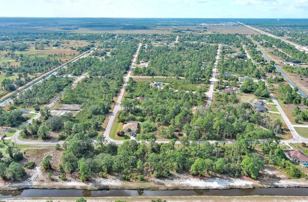 1261 NAPLES AVE S Fort Myers, FL 33913