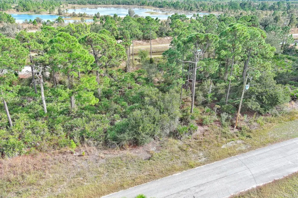 1261 NAPLES AVE S Fort Myers, FL 33913
