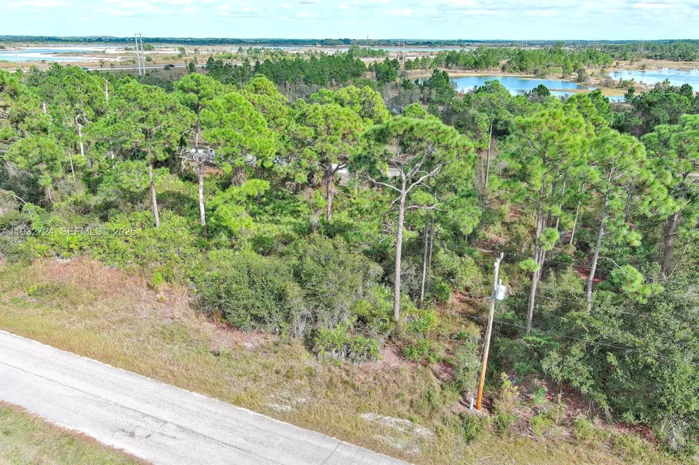 1261 NAPLES AVE S Fort Myers, FL 33913