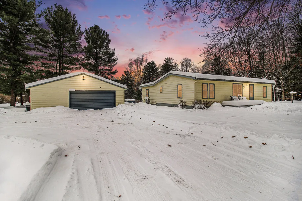 3345 W Madison Road Weare Township, MI 49420