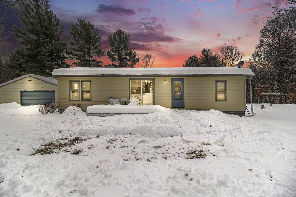3345 W Madison Road Weare Township, MI 49420