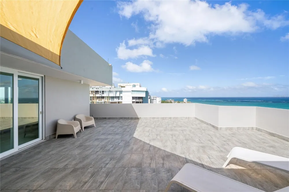 4123 ISLA VERDE AVE, WALDORF TOWER #PH-4 Carolina, PR 00979