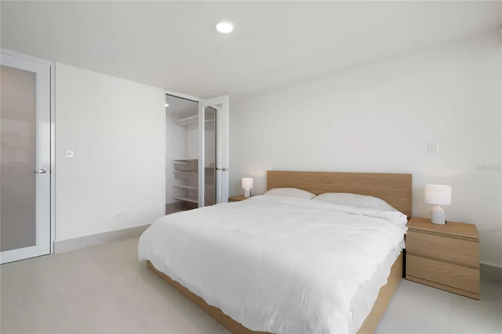 4123 ISLA VERDE AVE, WALDORF TOWER #PH-4 Carolina, PR 00979