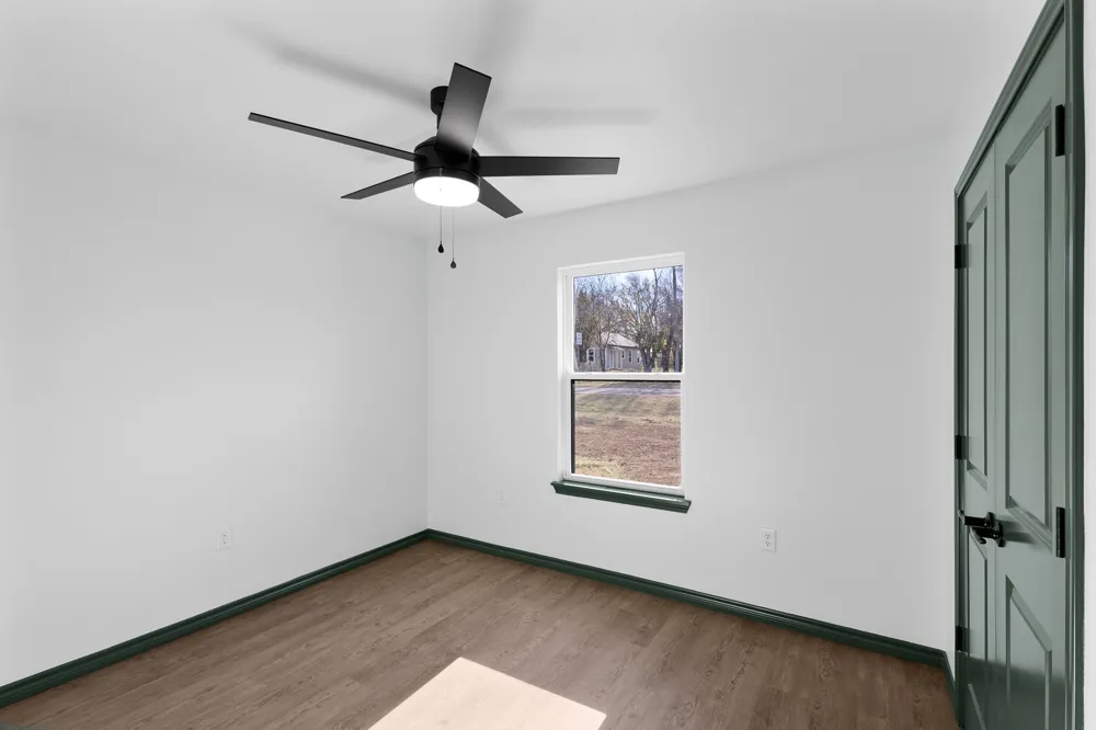 303 E Bois D Arc Nocona, TX 76255