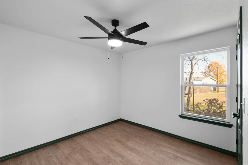 303 E Bois D Arc Nocona, TX 76255