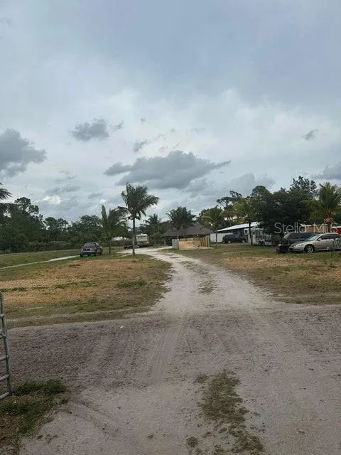 3525 D RD Loxahatchee Groves, FL 33470
