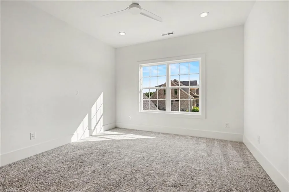 7400 Harkwood Court Oak Ridge, NC 27310
