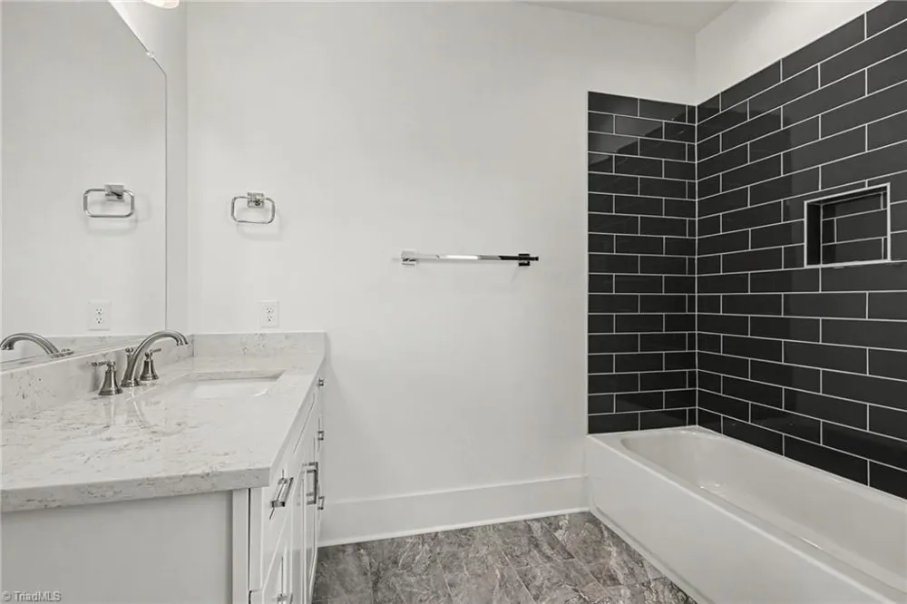 7400 Harkwood Court Oak Ridge, NC 27310