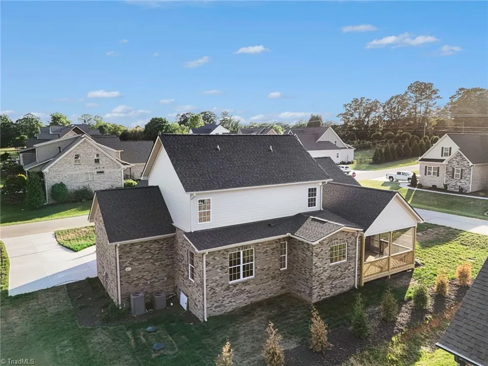 7400 Harkwood Court Oak Ridge, NC 27310