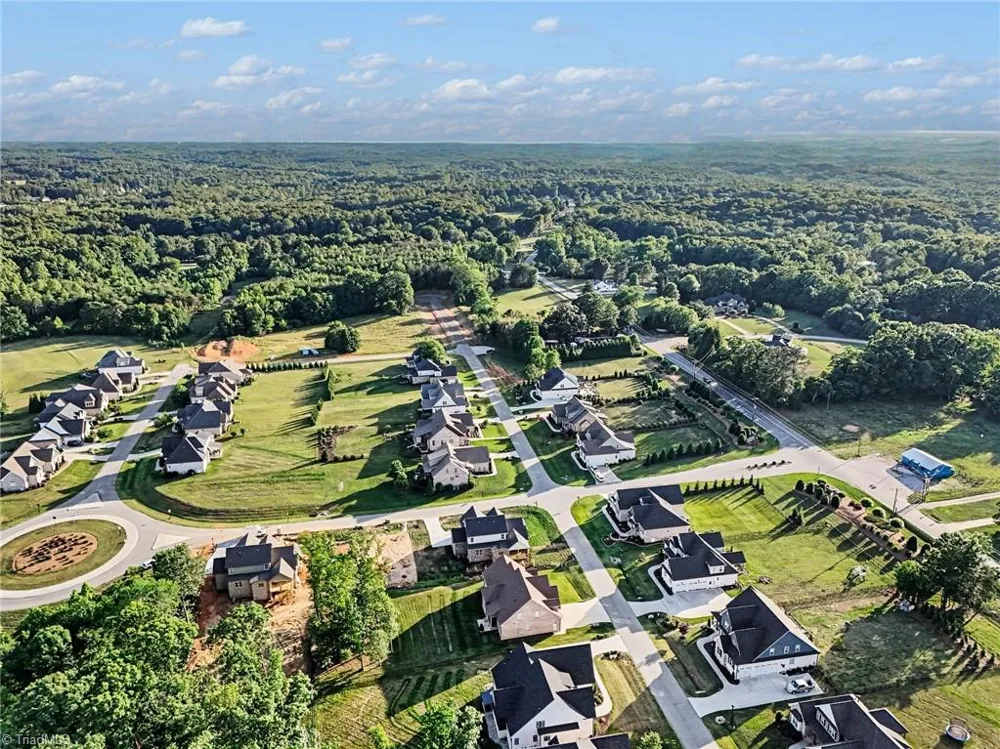 7400 Harkwood Court Oak Ridge, NC 27310