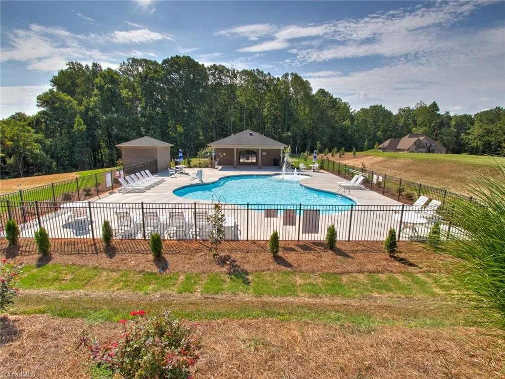 7400 Harkwood Court Oak Ridge, NC 27310