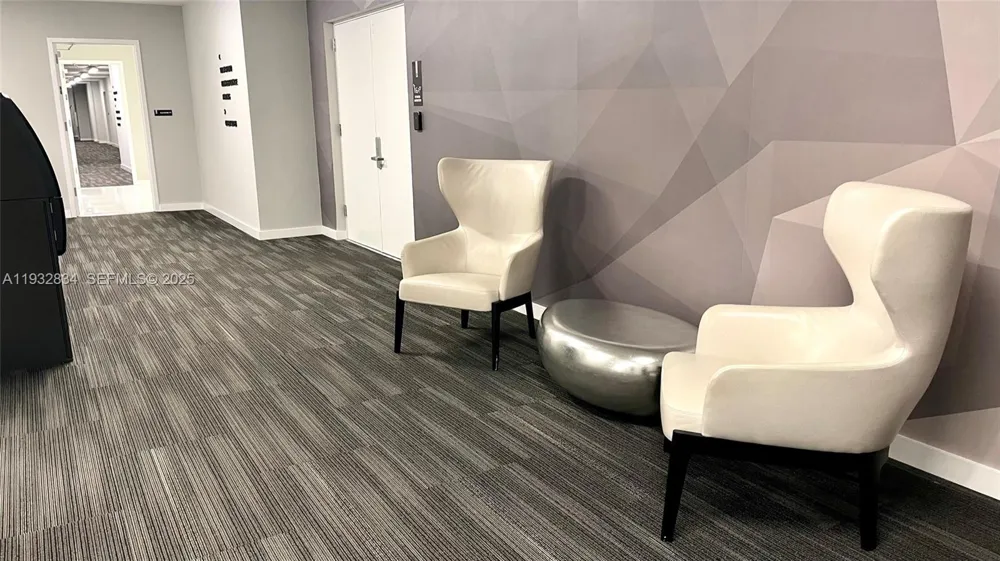 851 NE 1st Ave #412 Miami, FL 33132