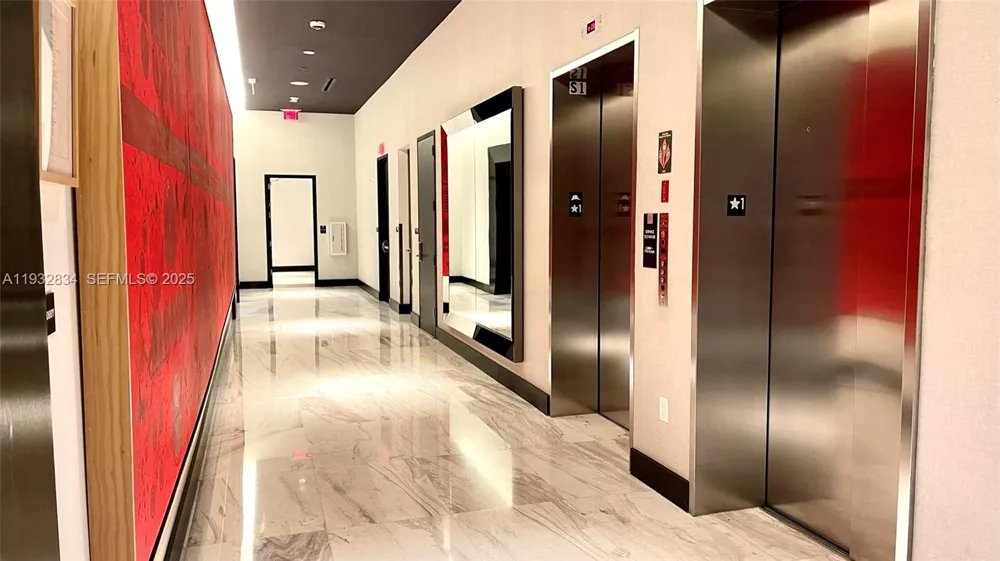 851 NE 1st Ave #412 Miami, FL 33132