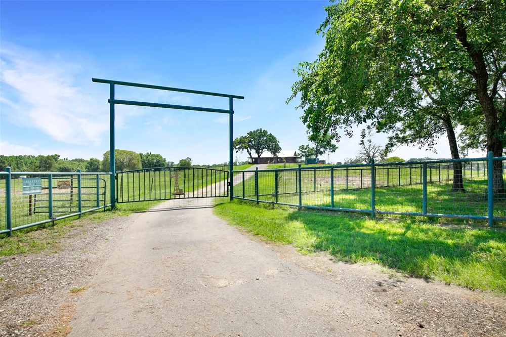 575 County Road 1214 Quitman, TX 75783