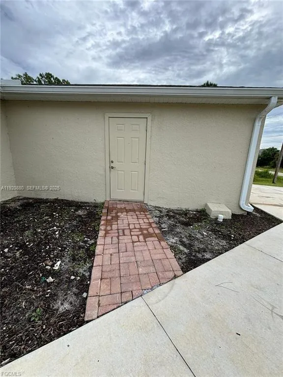 2614 27th ST W Lehigh Acres, FL 33971