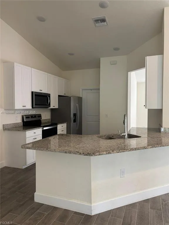 2614 27th ST W Lehigh Acres, FL 33971