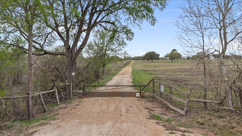 TBD Smithville, TX 78957