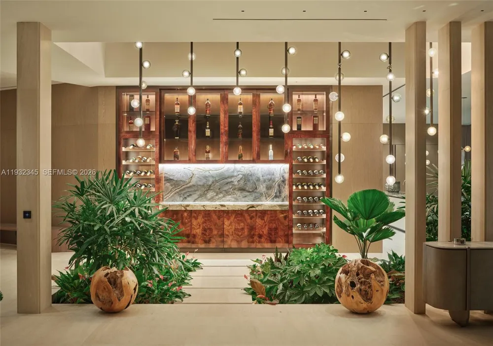 1413 Venetian Way Miami, FL 33139