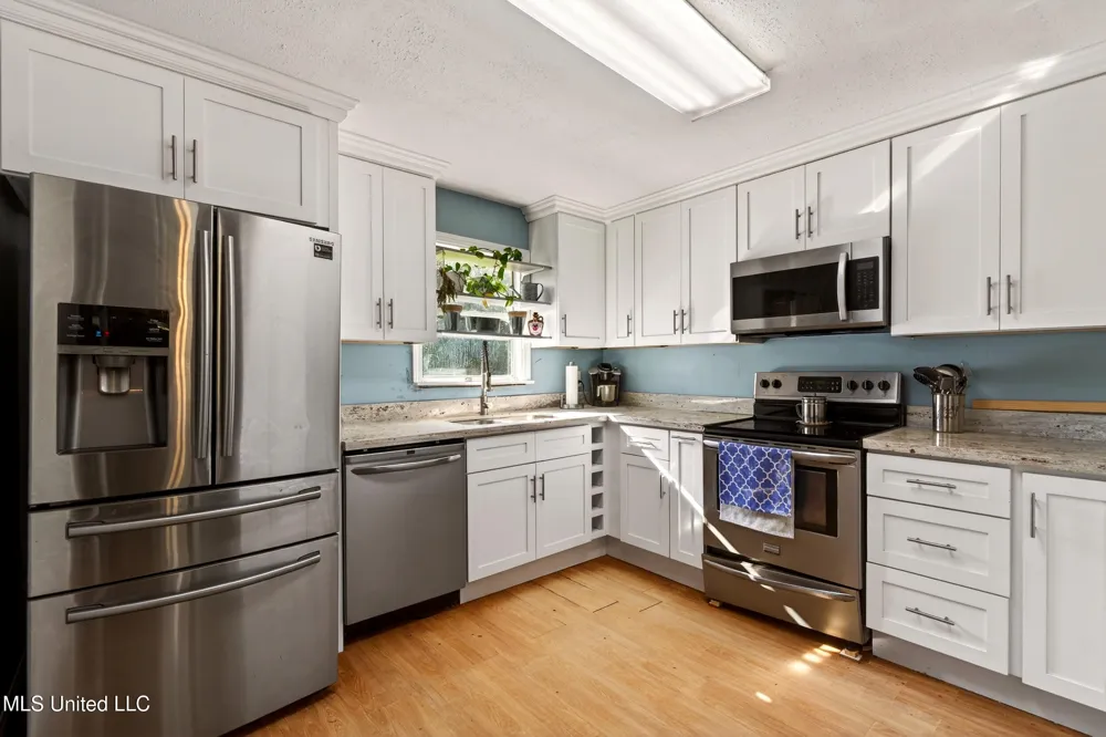 21 Richard Johnson Road Carriere, MS 39426