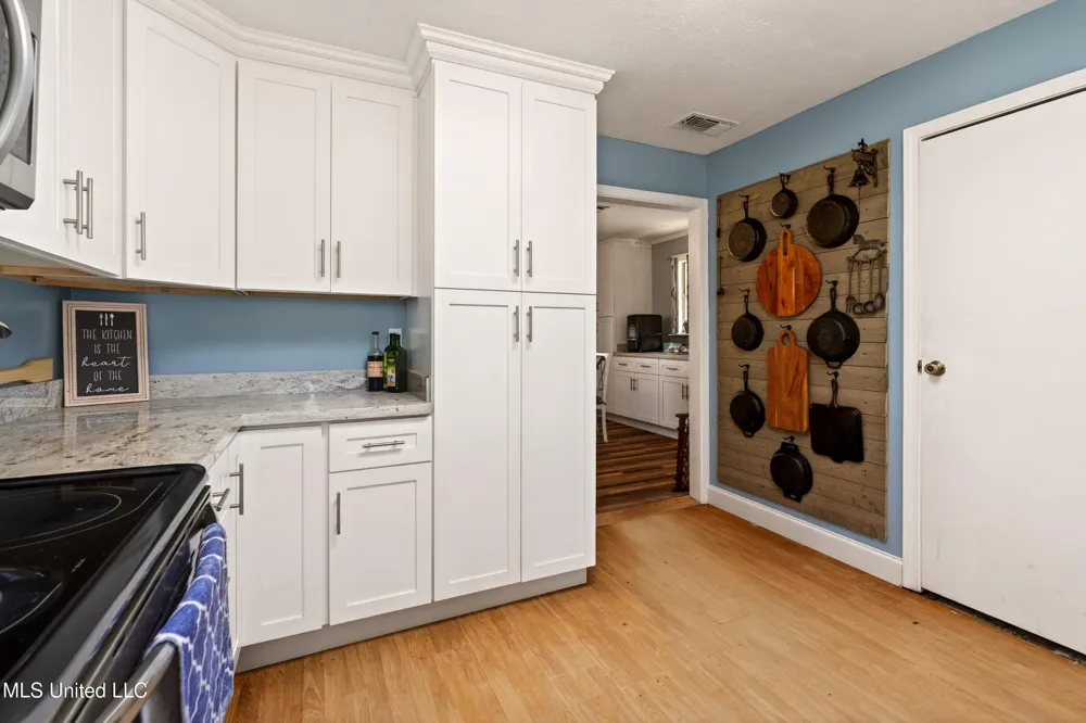 21 Richard Johnson Road Carriere, MS 39426