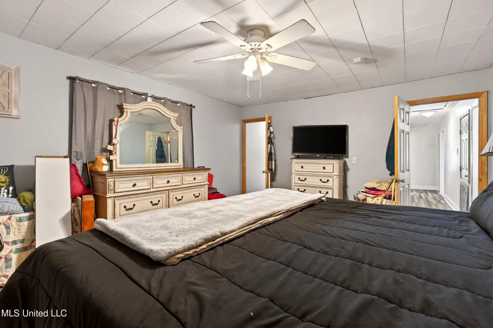 21 Richard Johnson Road Carriere, MS 39426