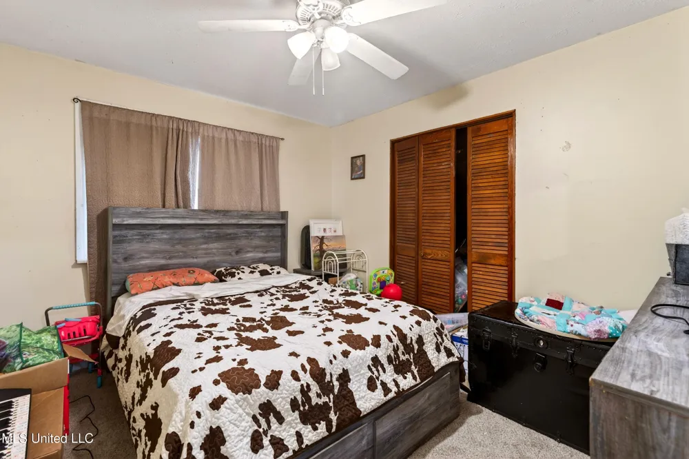 21 Richard Johnson Road Carriere, MS 39426