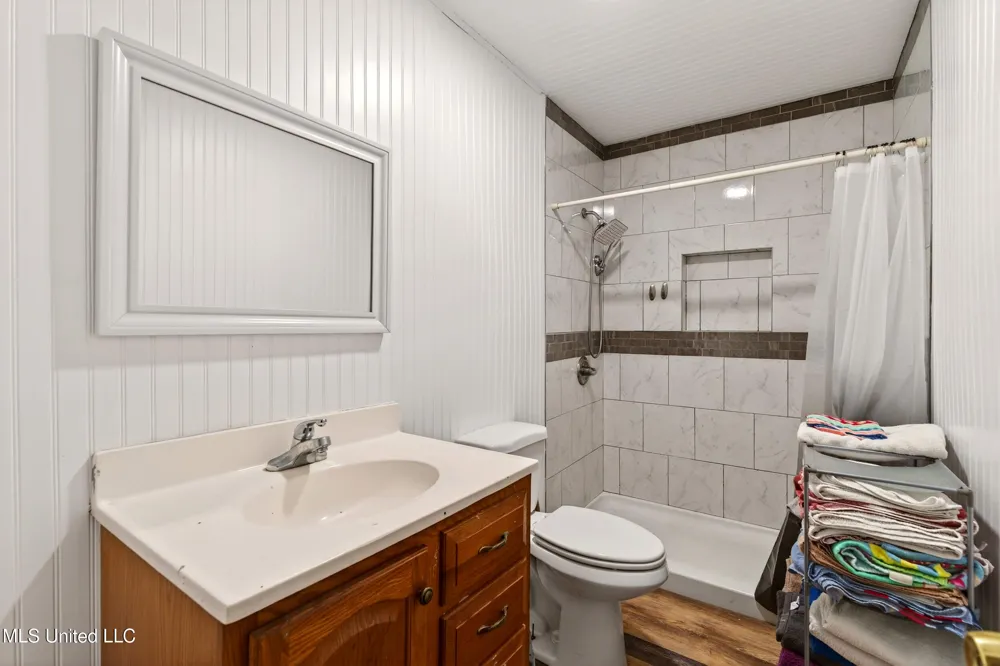 21 Richard Johnson Road Carriere, MS 39426