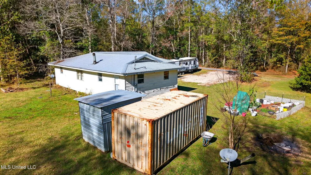 21 Richard Johnson Road Carriere, MS 39426