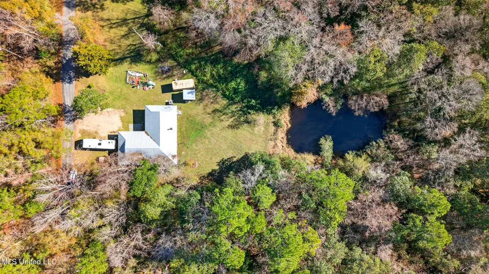 21 Richard Johnson Road Carriere, MS 39426
