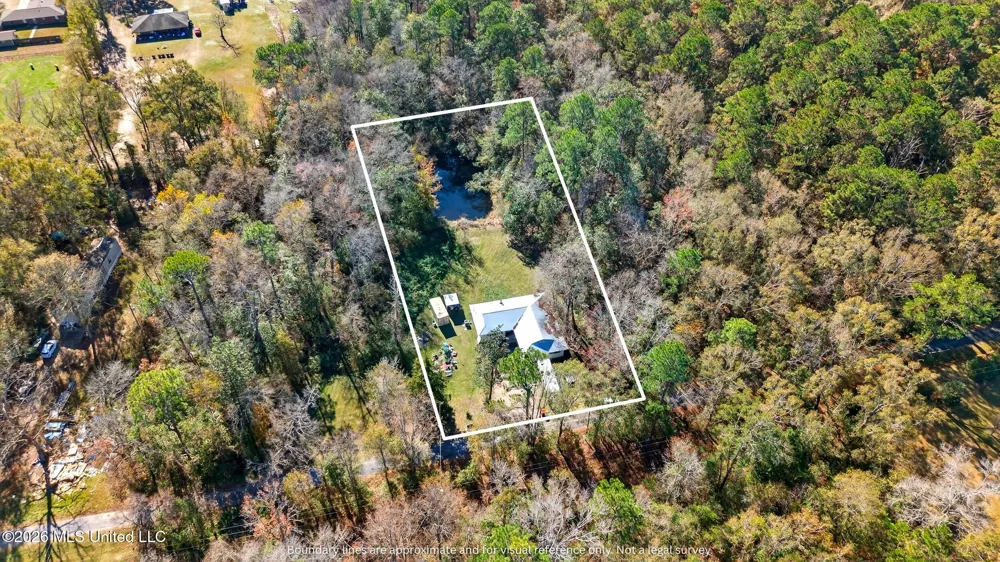 21 Richard Johnson Road Carriere, MS 39426