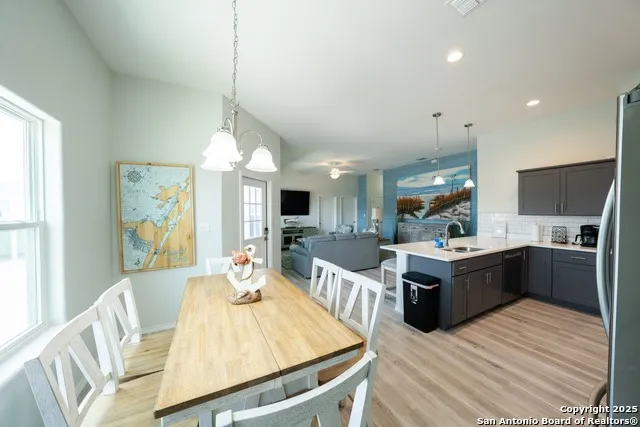 104 Wakatobi Rockport, TX 78382