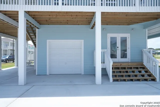 104 Wakatobi Rockport, TX 78382
