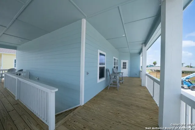 104 Wakatobi Rockport, TX 78382