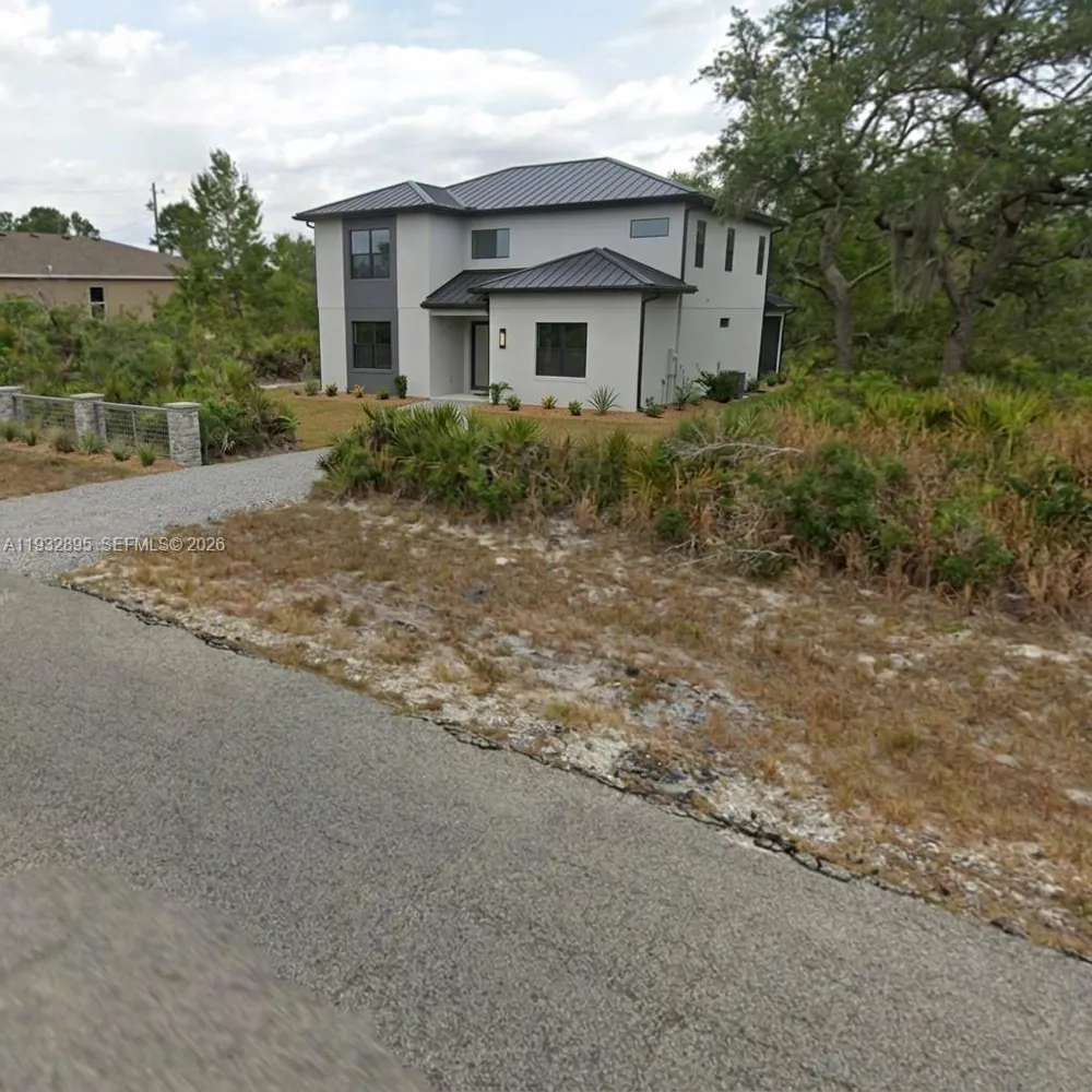5846 VIRTUDES ST Sebring, FL 33872