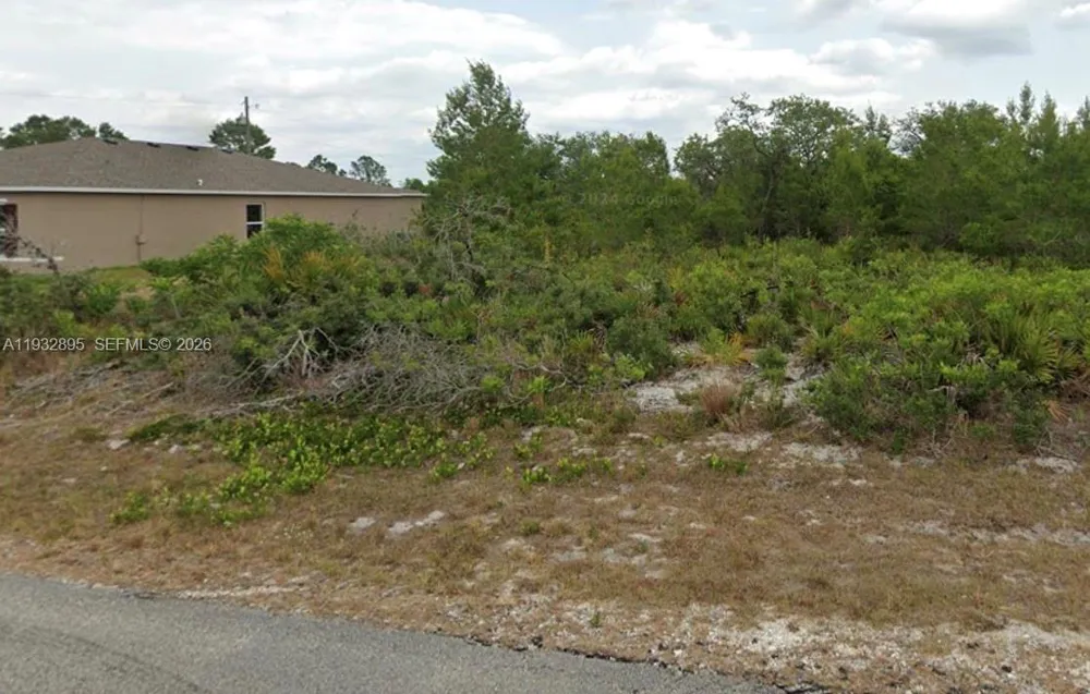 5846 VIRTUDES ST Sebring, FL 33872