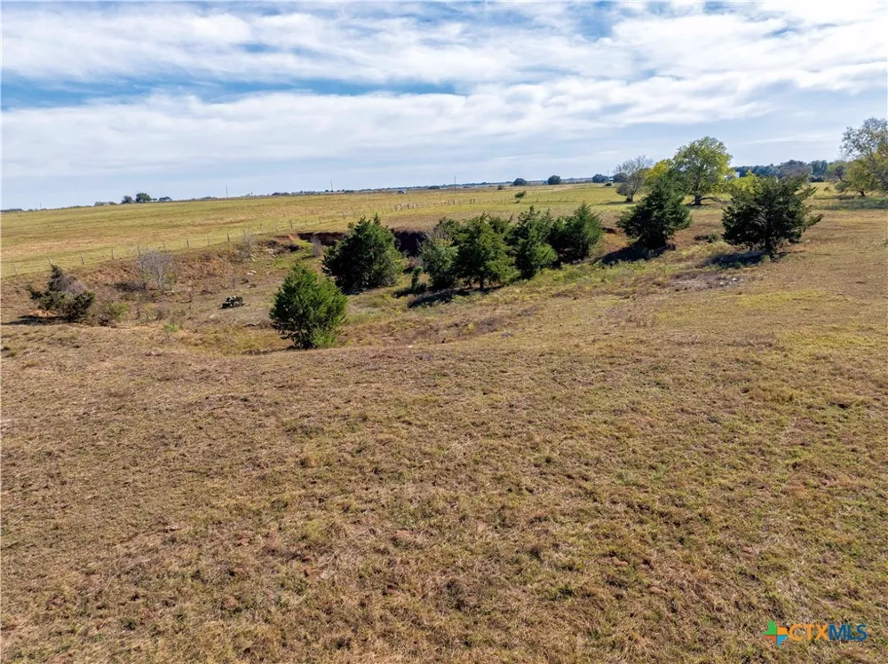 FM 532 Hallettsville, TX 77964