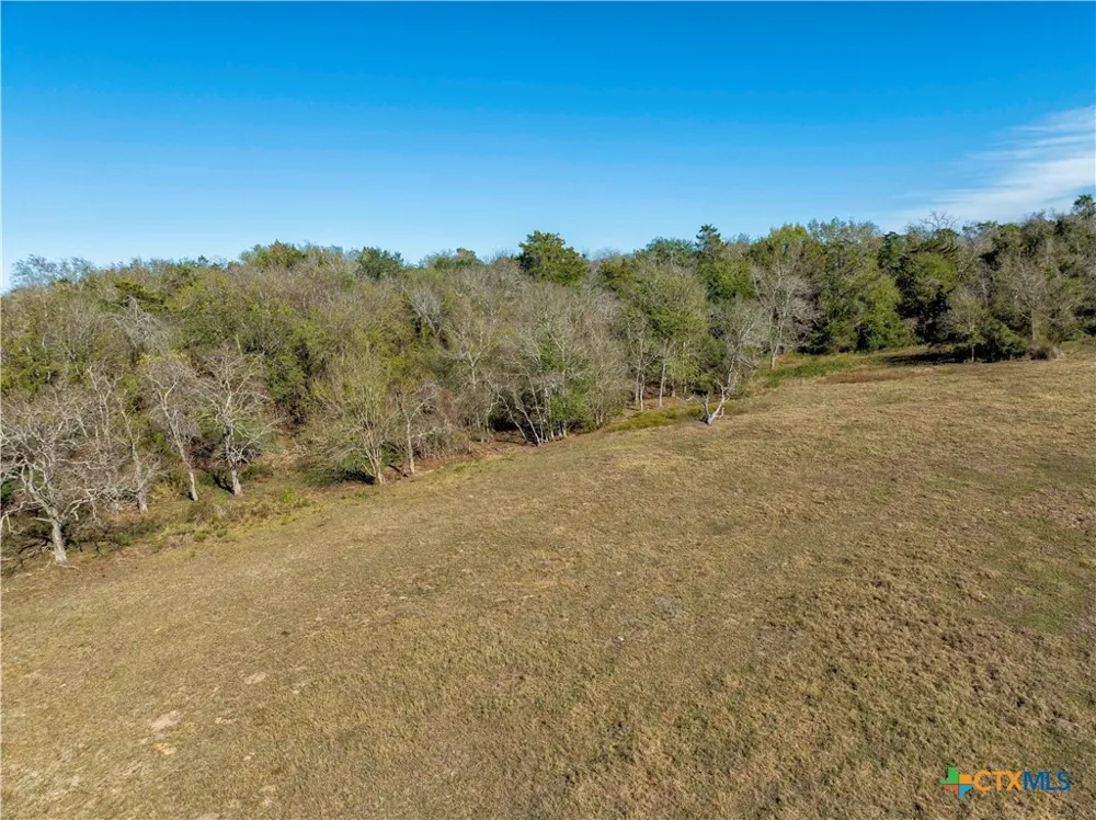 FM 532 Hallettsville, TX 77964