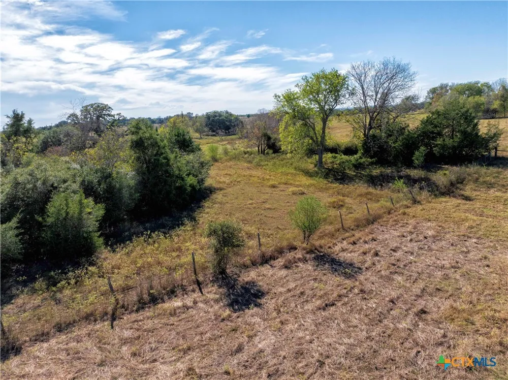 FM 532 Hallettsville, TX 77964