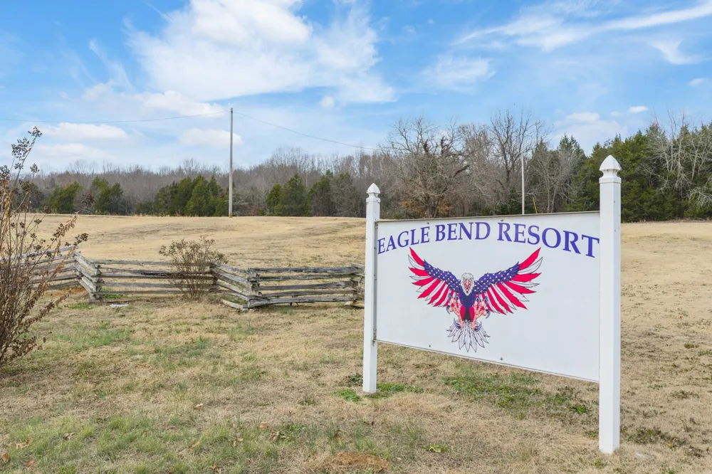 0 EAGLE BEND ROAD Linden, TN 37096