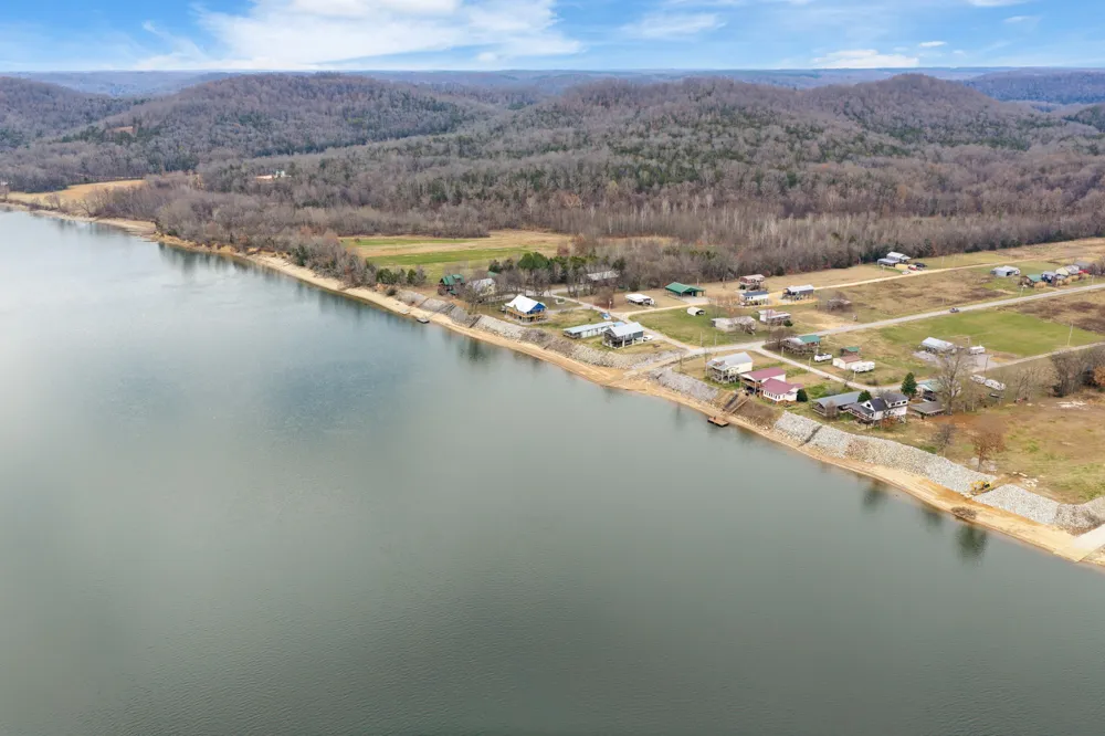 0 EAGLE BEND ROAD Linden, TN 37096