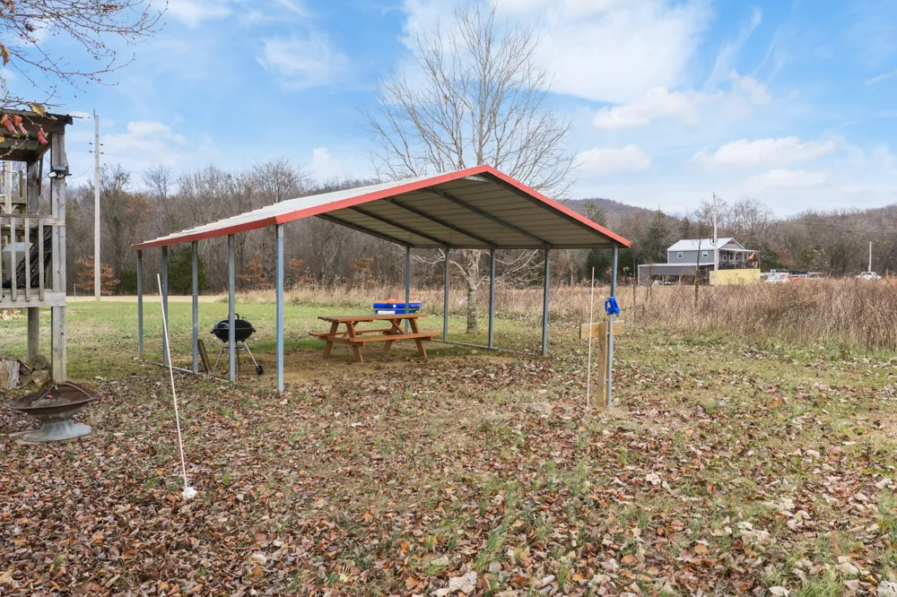 0 EAGLE BEND ROAD Linden, TN 37096