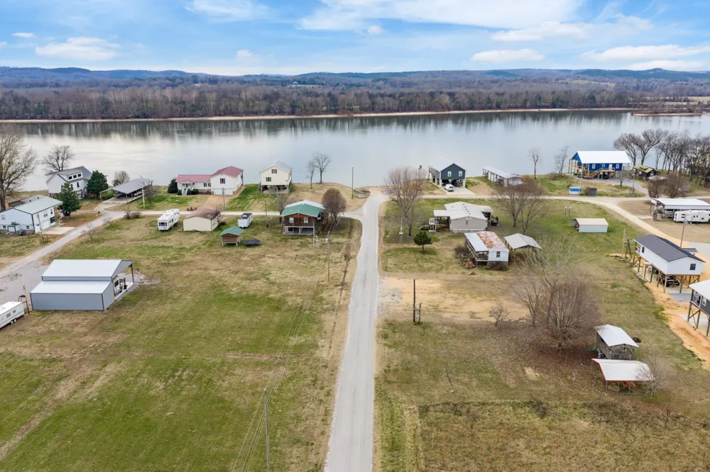 0 EAGLE BEND ROAD Linden, TN 37096