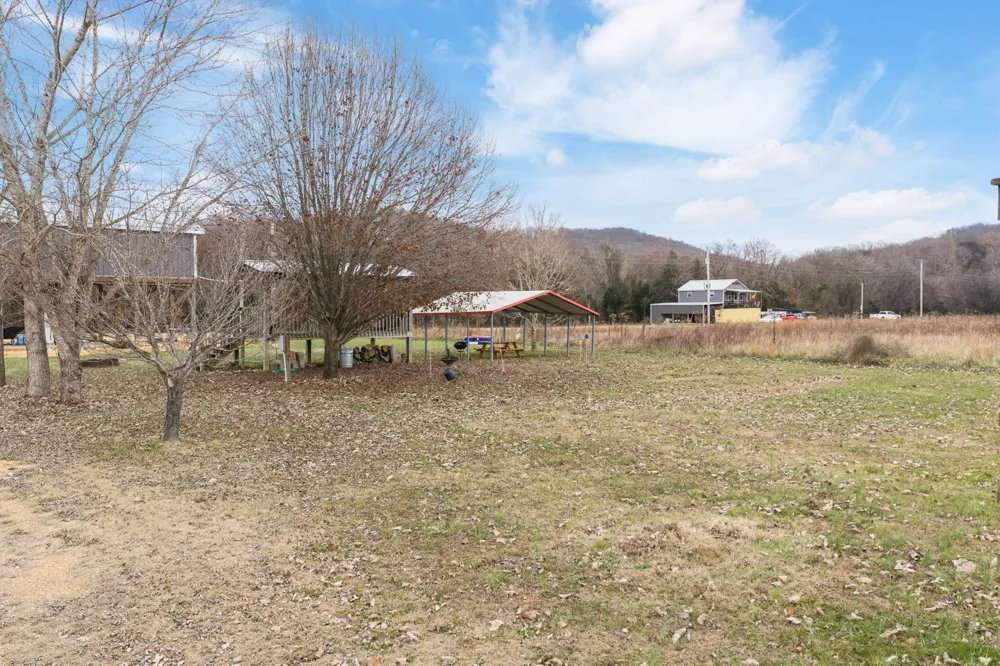 0 EAGLE BEND ROAD Linden, TN 37096
