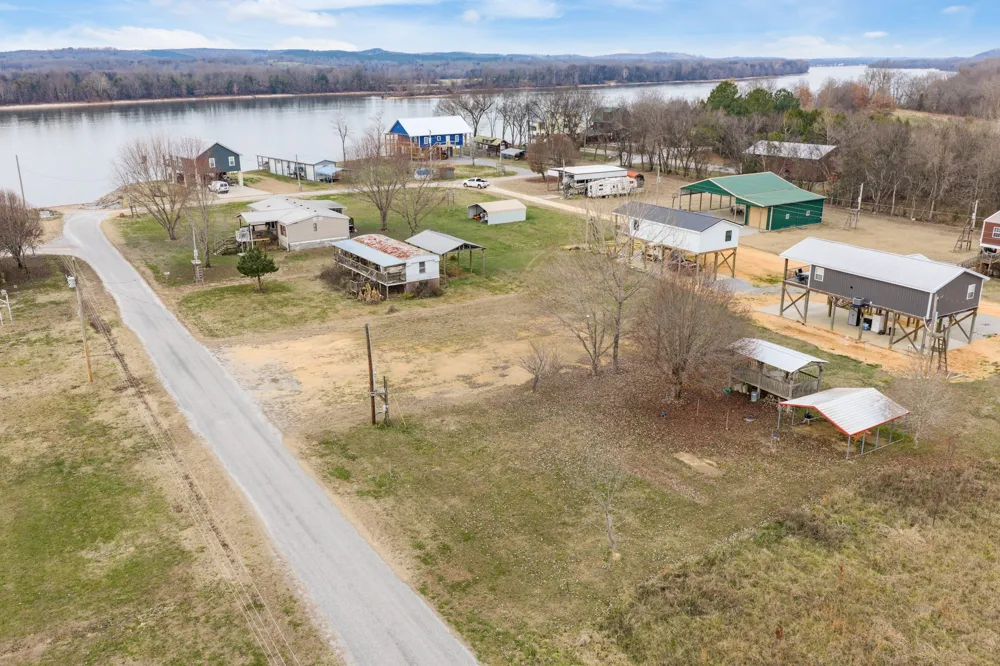 0 EAGLE BEND ROAD Linden, TN 37096
