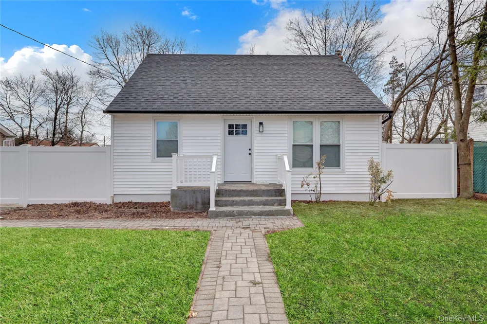 30 Davidson Street Wyandanch, NY 11798